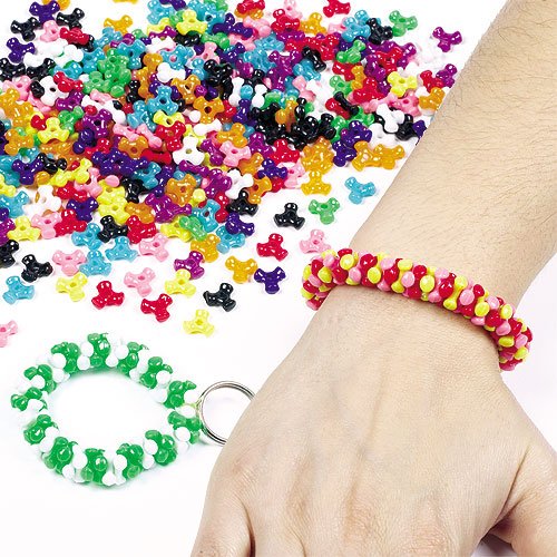 Baker Ross Cuentas Multicolor con forma de Trébol (paquete de 700) kit de fabricación de joyas para niños, artesanías de cuentas y collage
