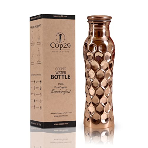 COP29 Botella de Agua de Hada de Cobre Puro Hecha a Mano: un Recipiente de Cobre ayurvédico, Embalaje de Regalo: 900 ml / 30 oz (Panal Brillante)