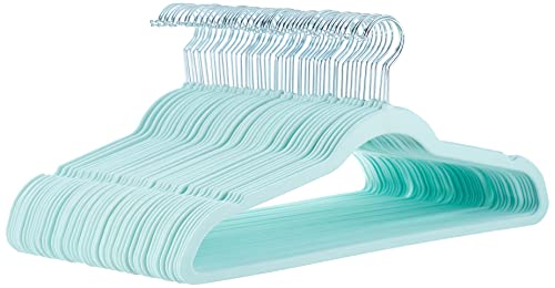 Amazon Basics 50 unidad perchas para ropa, antideslizantes, delgadas, con acabado de terciopelo, color verde menta/plateado