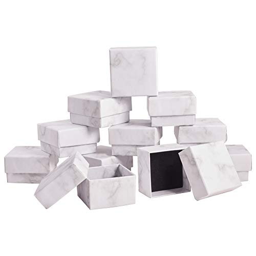 FASHEWELRY 24 cajas de regalo blancas de 2 x 2 pulgadas, cajas de cartón pequeñas para joyas, pulseras, cajas de regalo