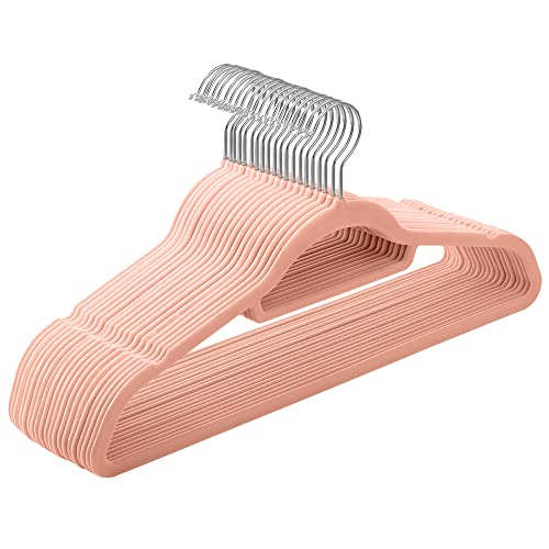 SONGMICS Percha de Terciopelo, Juego de 20, Antideslizantes, con Barra Corbata y Gancho Giratorio 360°, 0,6 cm Espesor, 43,5 cm Largo, para Abrigo Vestido Pantalón, Rosa Claro CRF20PK